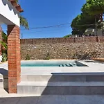 Montgo بيت للعطل